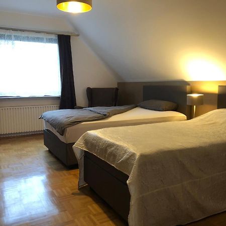 Privatunterkunft "An Der Hecke" Neuss Dış mekan fotoğraf