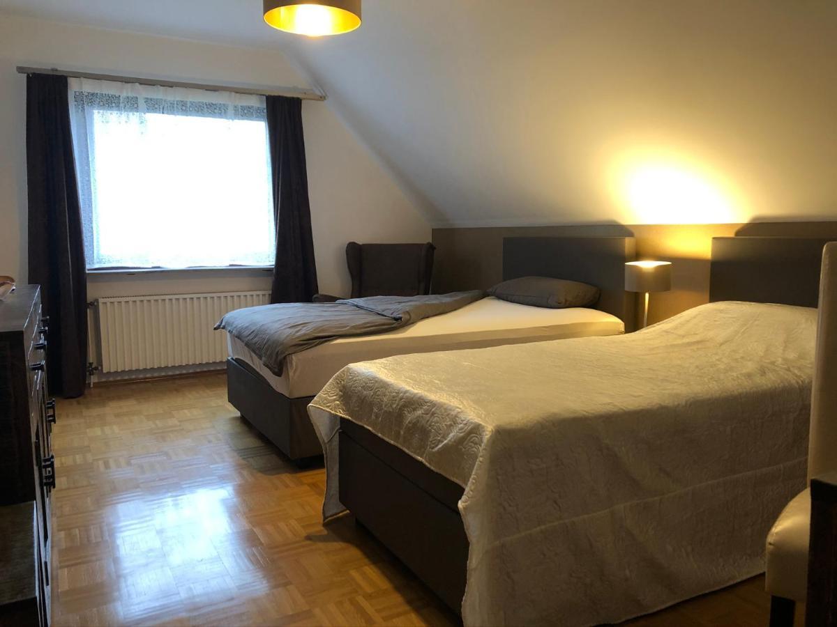 Privatunterkunft "An Der Hecke" Neuss Dış mekan fotoğraf